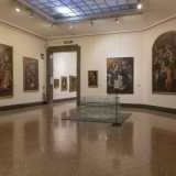 ...dove, su 2000 metri quadri, si snodano le esposizioni della Pinacoteca. Il museo conserva 300 opere realizzate tra l�XI secolo ad oggi